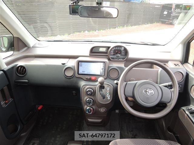 Toyota SPADE 2013-05 375583-18