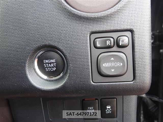 Toyota SPADE 2013-05 375583-24