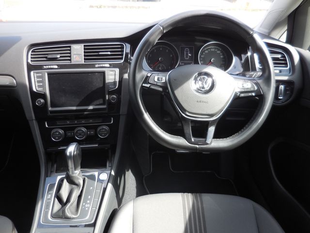 VolksWagen GOLF VARIANT 2016-07 15869-13
