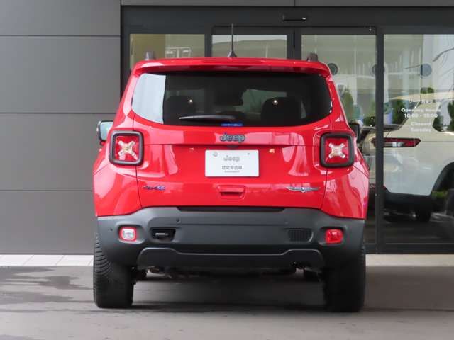 Jeep RENEGADE 2022-09 27945-7