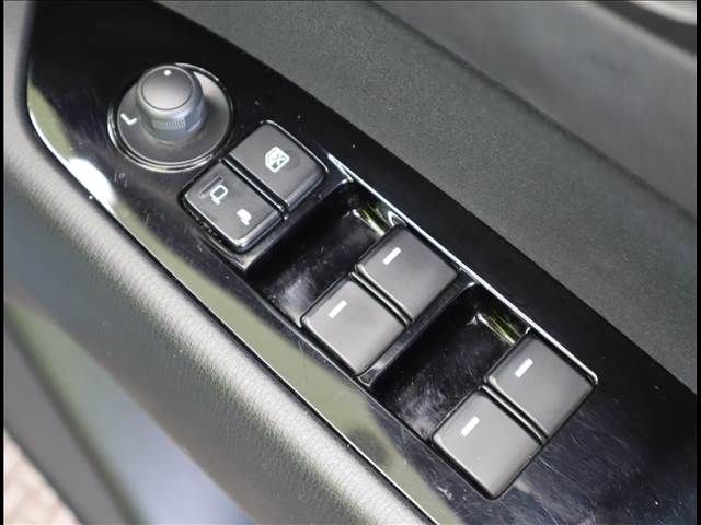 Mazda CX-8 2019-02 11095-20