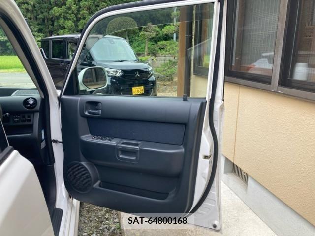 Toyota BB 2003-07 389518-14