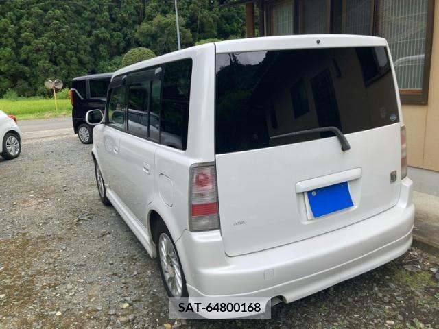 Toyota BB 2003-07 389518-3