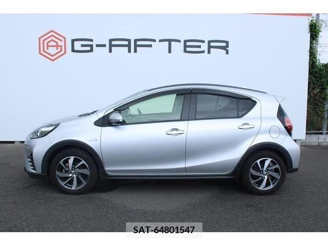 Toyota AQUA 2018-08 348939-8