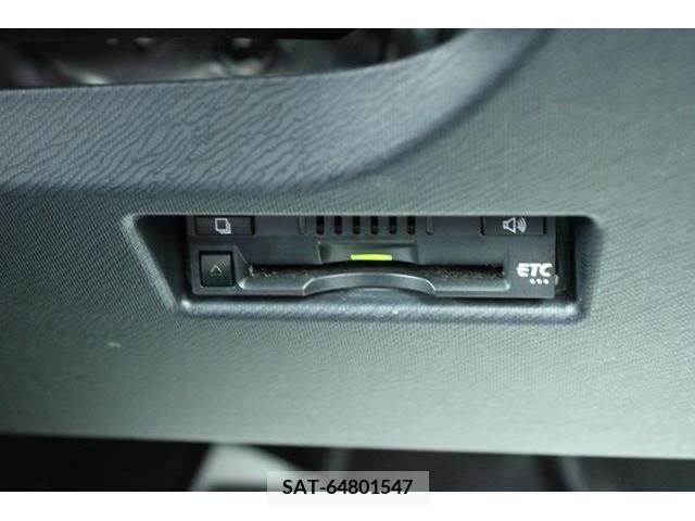 Toyota AQUA 2018-08 348939-4