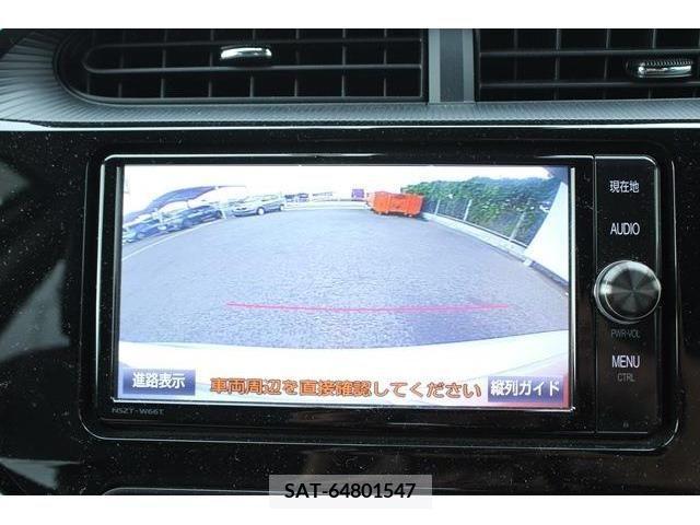 Toyota AQUA 2018-08 348939-3