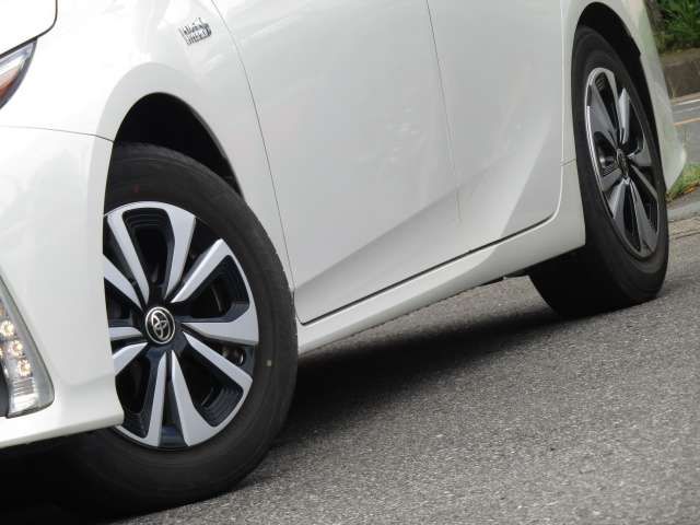 Toyota PRIUS PHV 2017-09 11337-19