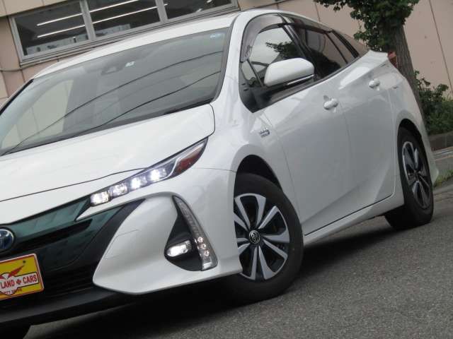 Toyota PRIUS PHV 2017-09 11337-18