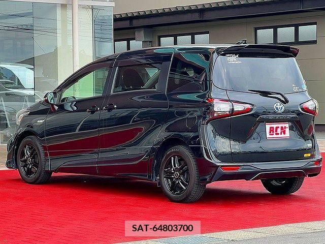 Toyota SIENTA 2015-11 314423-8