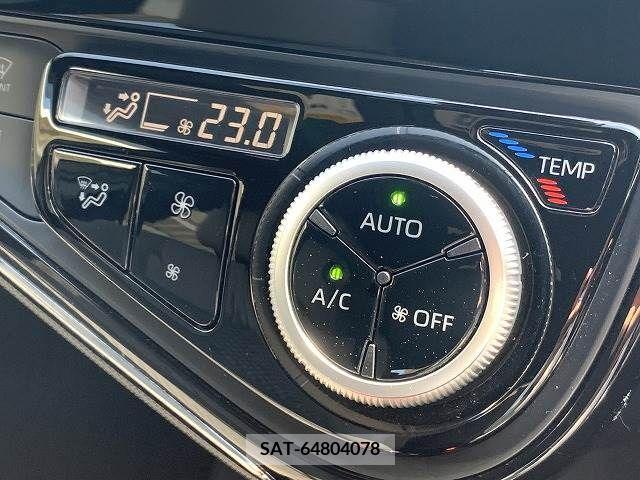 Toyota AQUA 2019-03 215783-8