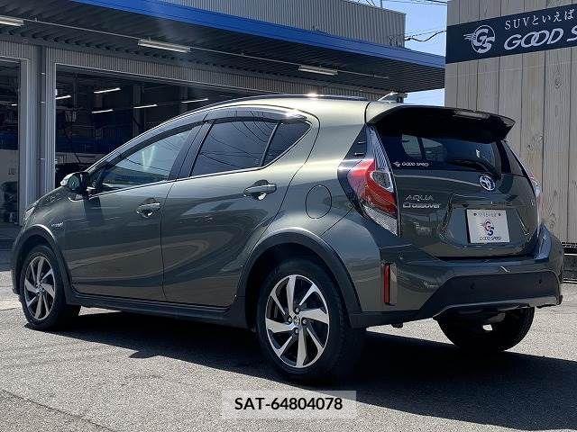 Toyota AQUA 2019-03 215783-15