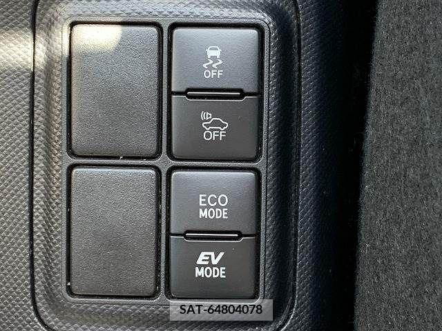 Toyota AQUA 2019-03 215783-6