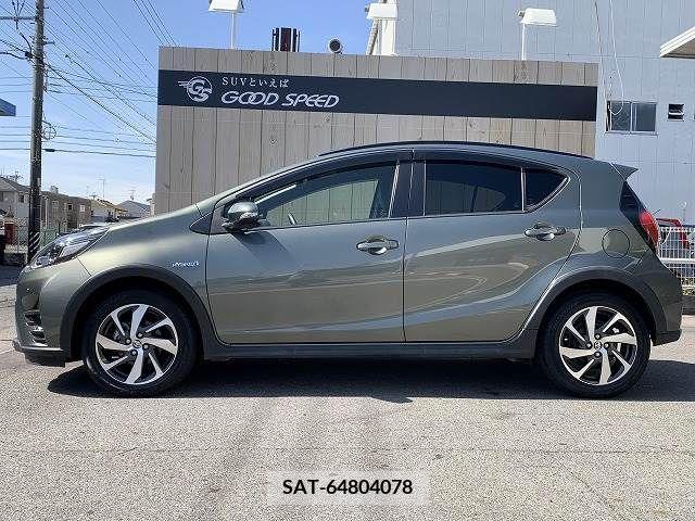 Toyota AQUA 2019-03 215783-14