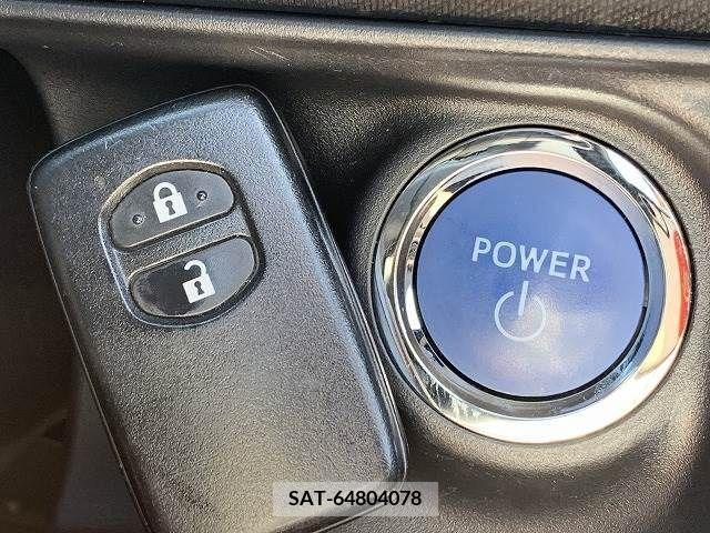 Toyota AQUA 2019-03 215783-9