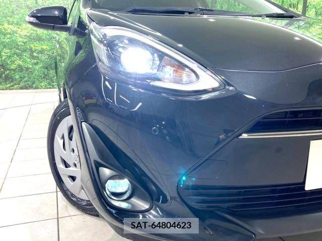 Toyota AQUA 2018-12 217326-11
