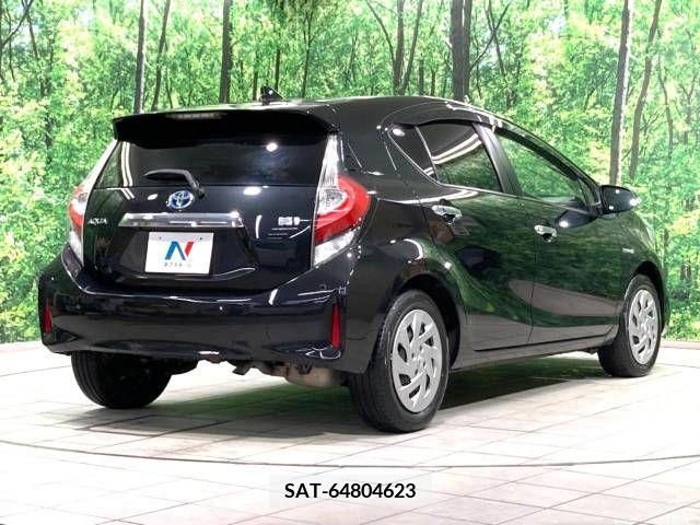 Toyota AQUA 2018-12 217326-17