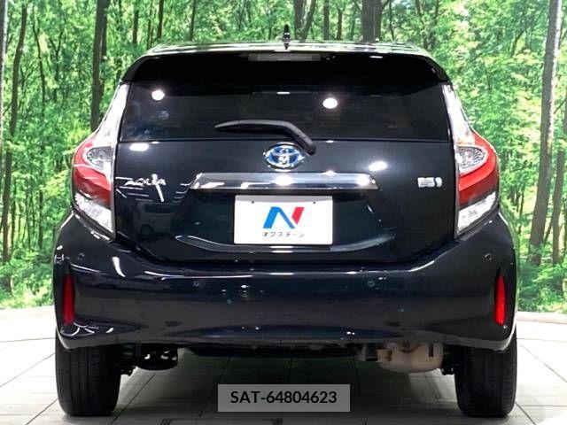 Toyota AQUA 2018-12 217326-15