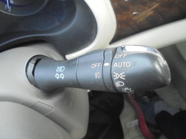 Nissan FUGA 2012-03 753-16