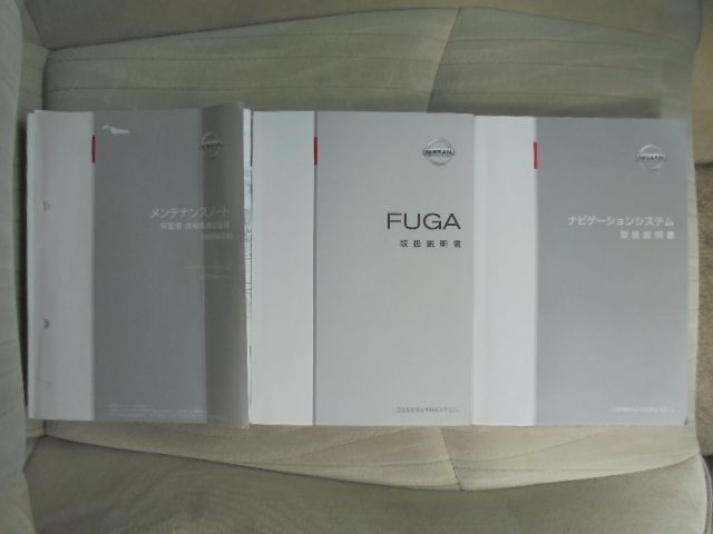 Nissan FUGA 2012-03 753-26