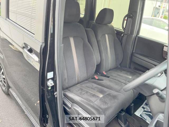 Honda N BOX CUSTOM 2017-11 306939-9