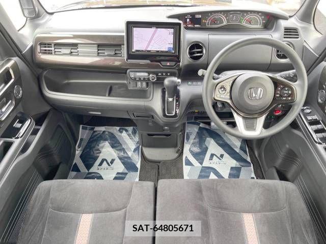 Honda N BOX CUSTOM 2017-11 306939-1