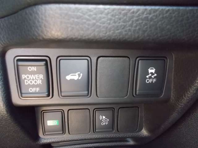 Nissan X-TRAIL 2018-07 4892-11
