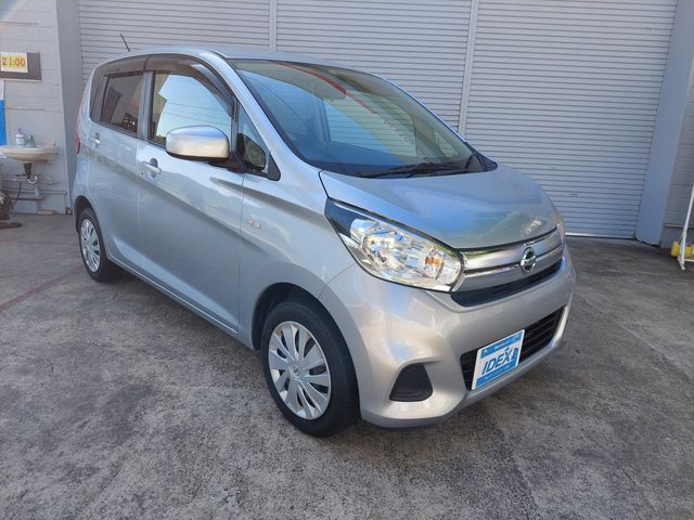 Nissan DAYZ 2017-05 8220-4