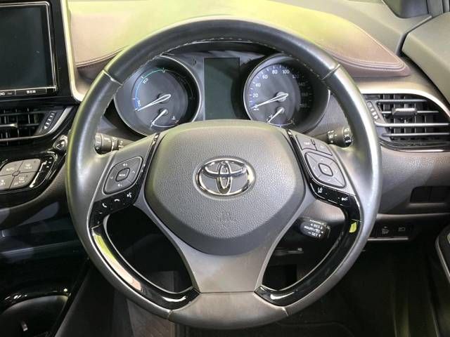 Toyota C-HR 2017-04 183920-11