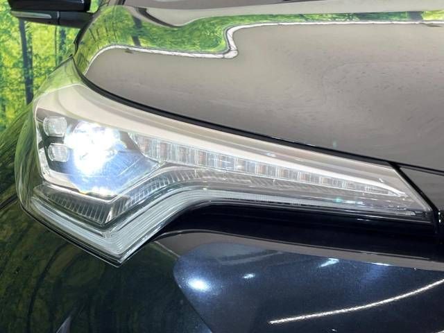 Toyota C-HR 2017-04 183920-12