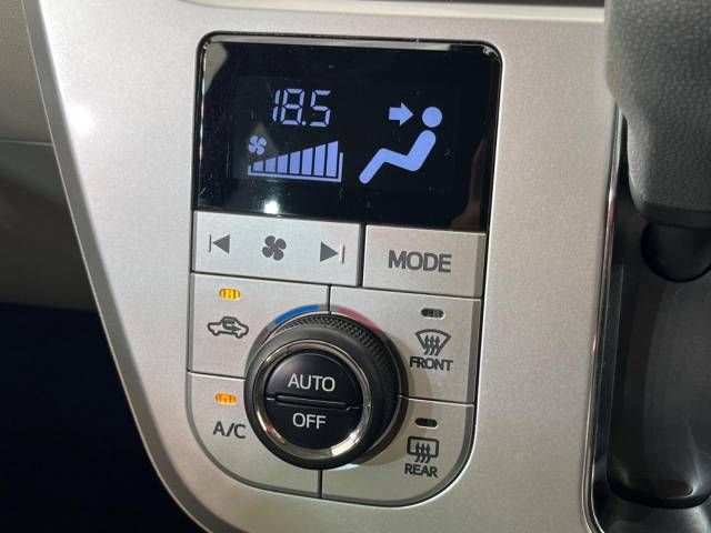 Daihatsu CAST 2015-11 6964-5