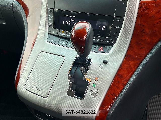 Toyota ALPHARD 2010-10 279760-19