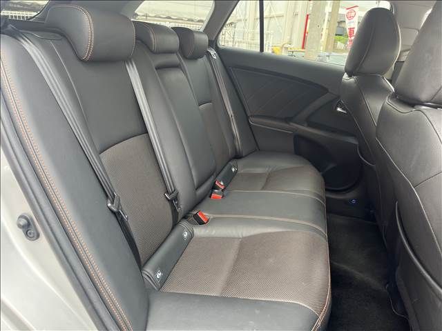 Toyota AVENSIS 2017-05 22360-7