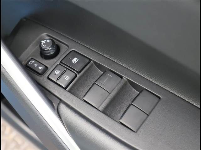 Toyota COROLLA CROSS 2021-11 8628-18