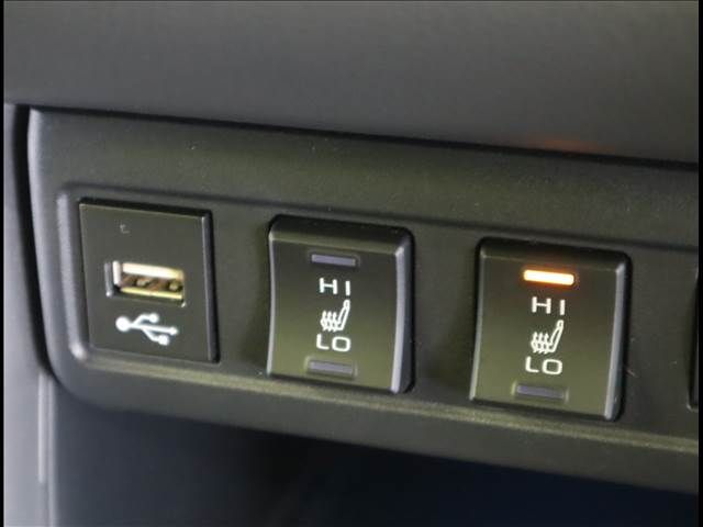 Toyota COROLLA CROSS 2021-11 8628-17