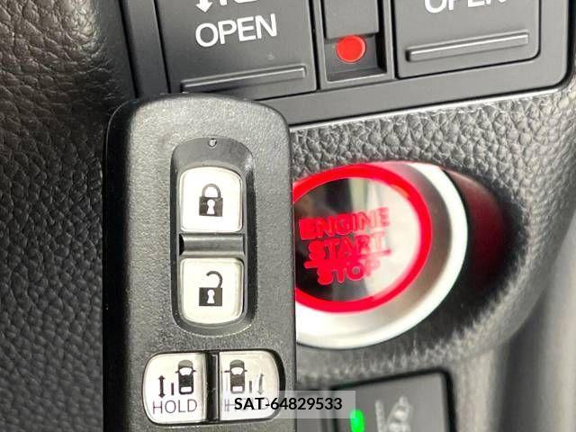 Honda N BOX CUSTOM 2018-04 278979-6
