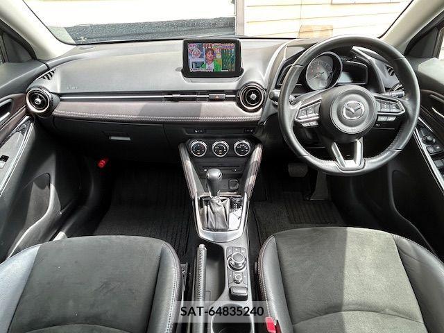Mazda DEMIO 2017-06 267726-1