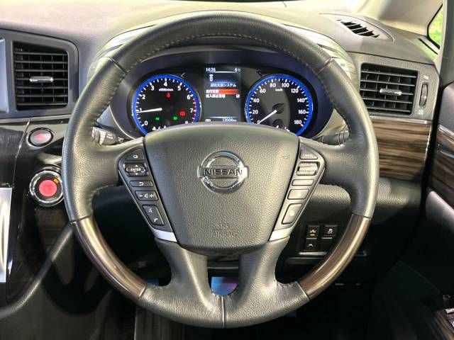 Nissan ELGRAND 2019-03 186753-13