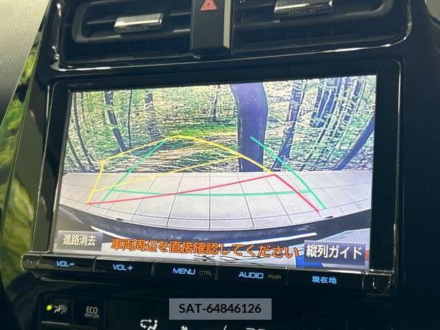 Toyota PRIUS 2017-08 282078-4