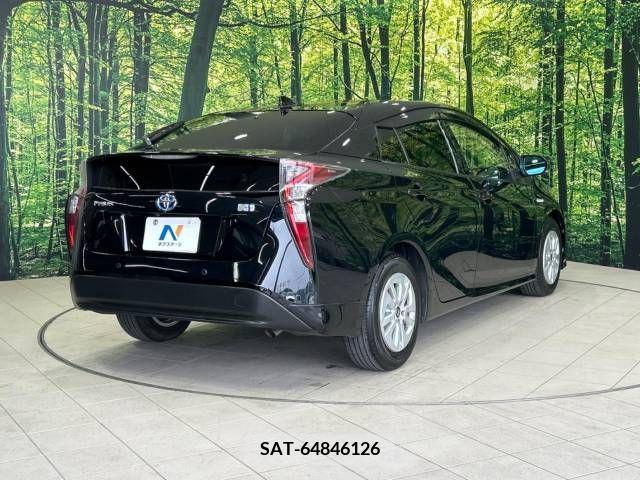 Toyota PRIUS 2017-08 282078-17