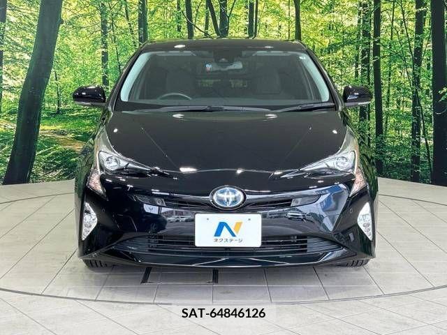 Toyota PRIUS 2017-08 282078-14