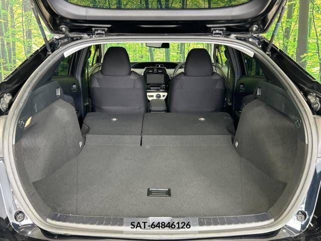 Toyota PRIUS 2017-08 282078-10