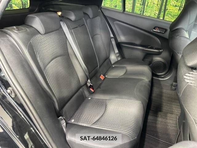 Toyota PRIUS 2017-08 282078-9