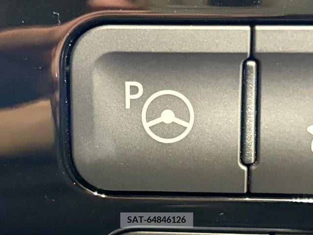 Toyota PRIUS 2017-08 282078-7