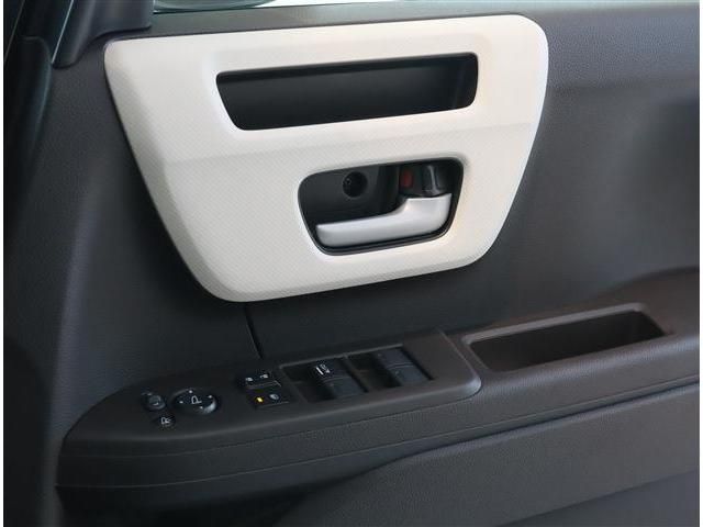 Honda N BOX 2023-03 5244-13