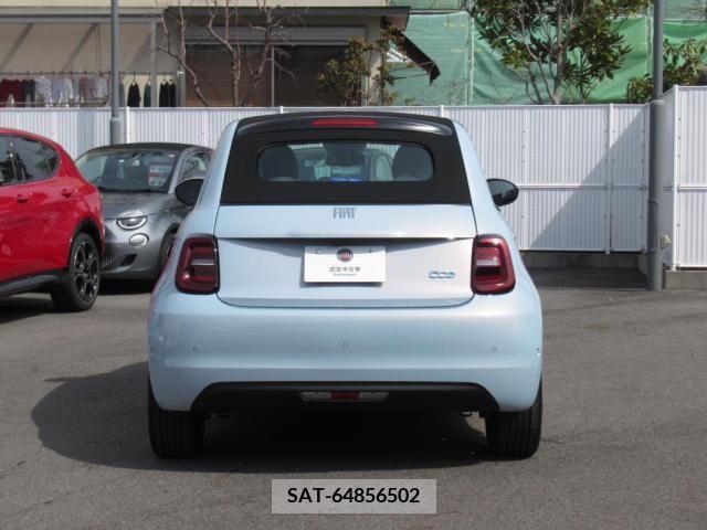Fiat 500 2023-12 297657-5