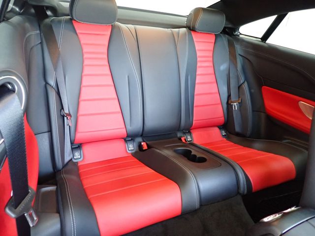Mercedes Benz E-CLASS 2019-04 18335-15