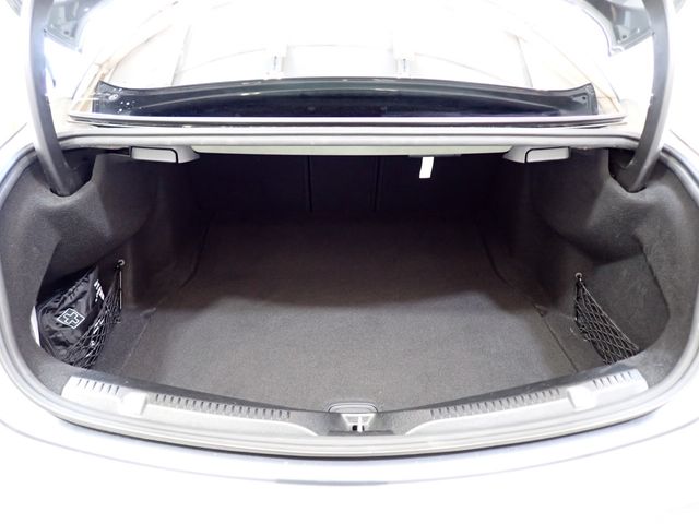 Mercedes Benz E-CLASS 2019-04 18335-16