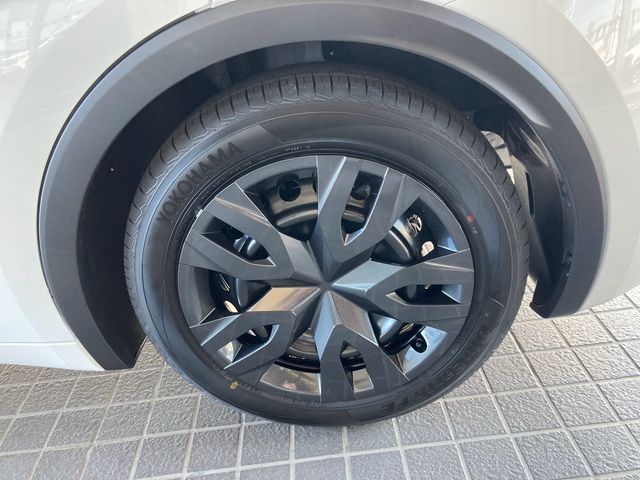 Toyota PRIUS 2023-10 19476-8