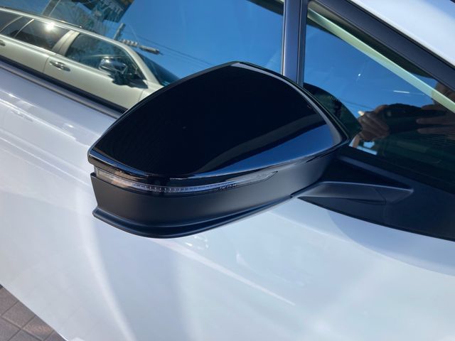 Toyota PRIUS 2023-10 19476-9