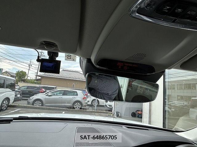 Volvo XC60 2019-08 382327-12